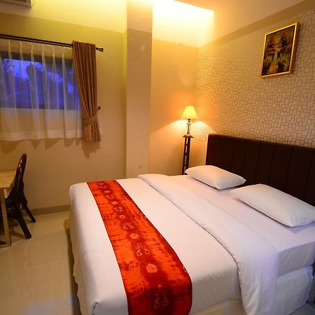 Queen City Hotel Banjarmasin Banjarmasin  Eksteriør bilde