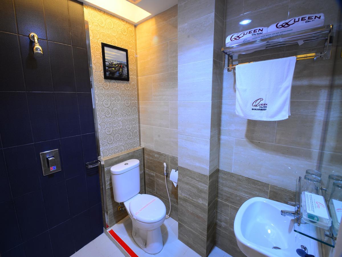 Queen City Hotel Banjarmasin Banjarmasin  Eksteriør bilde