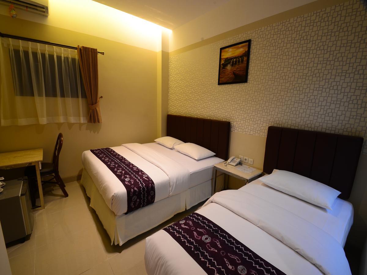 Queen City Hotel Banjarmasin Banjarmasin  Eksteriør bilde