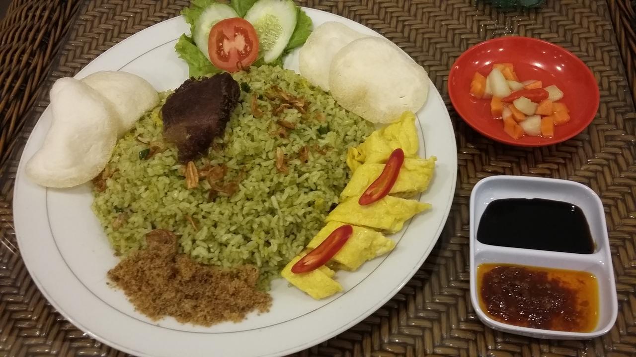 Queen City Hotel Banjarmasin Banjarmasin  Eksteriør bilde